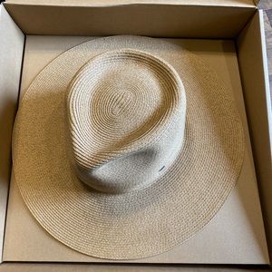 West Von Maisy Paper Straw hat